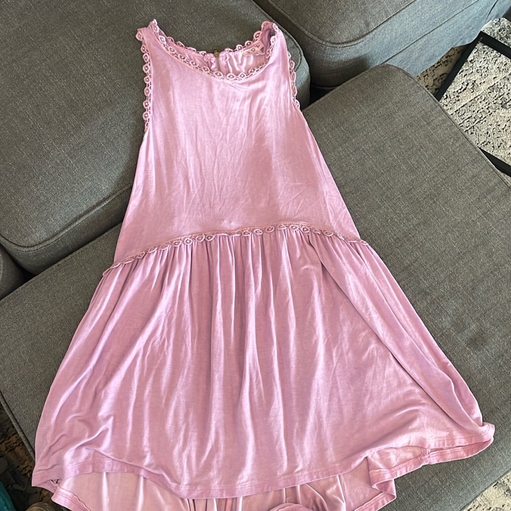 Purple high neck tunic tank with lace detailing and zipper back. Size small